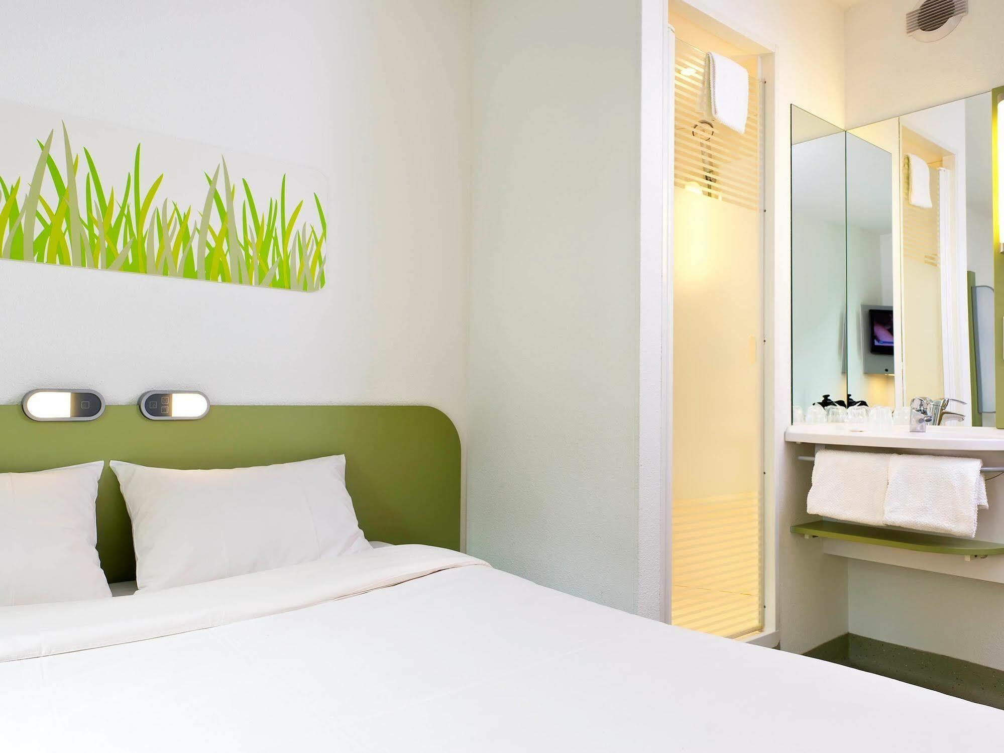 Ibis Budget Fontainebleau Авон Экстерьер фото
